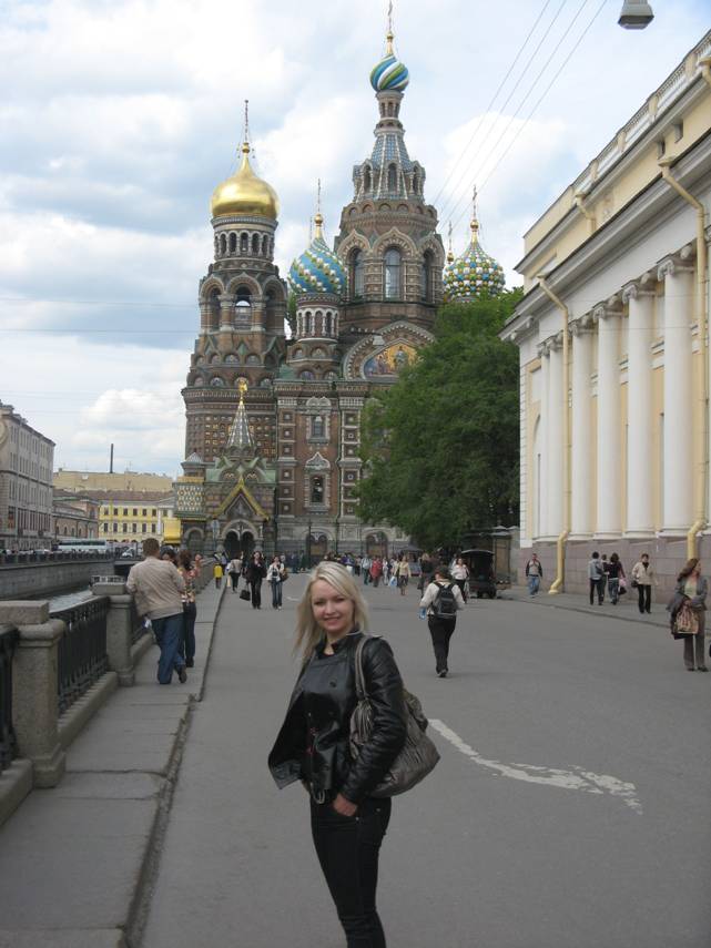 Фото девушек петербурга. Питерские девушки. Блондинки Санкт Петербурга. Девушка в Питере. Блондинка в Питере.